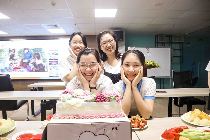 Nhật Kim Anh tổ chức sinh nhật đặc biệt từ 500 bông sen trắng cho Đại Nghĩa   Tinmoi