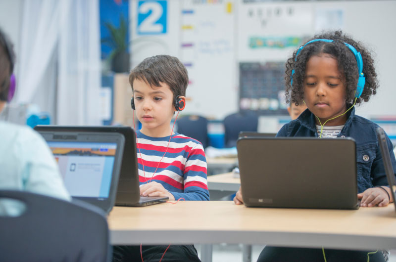 Sử dụng phần mềm quản lý máy tính giúp phụ huynh kiểm soát nội dung mà trẻ em truy cập