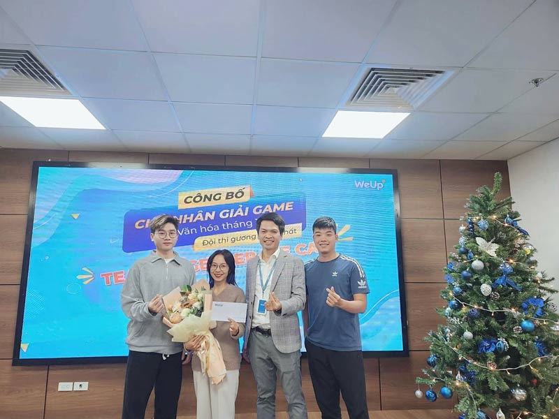 WeUp trao giải nhân viên xuất sắc Tháng 11