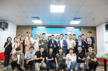 T.S Nguyễn Thanh Tùng gặp mặt và giao lưu cùng CBNV WeUp Group